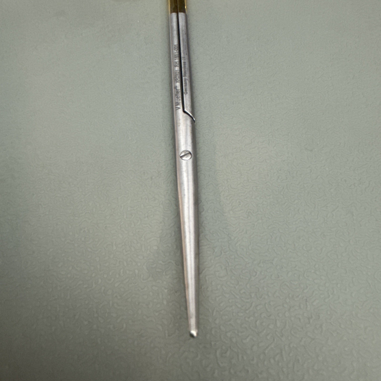 V. Mueller RH1651-001 Metzenbaum Scissors Curved 5.75″ Surgical Tool