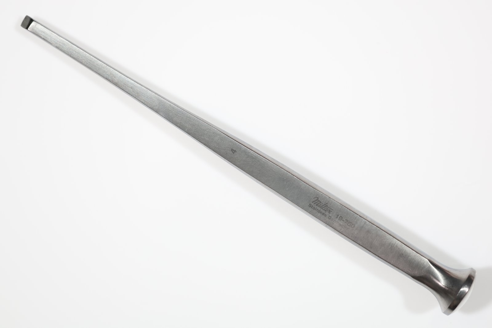 Miltex 19-750 Alexander Mastoid Chisel, Straight, 4mm Wide Blade, 6-3/4in