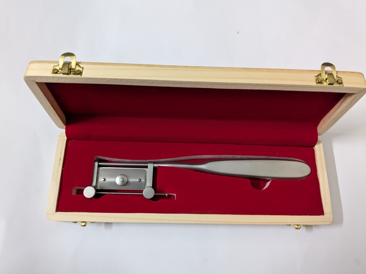 Skin Graft Knife Handle with 5 Dermatome Skin Blades and Wooden Box High Quality