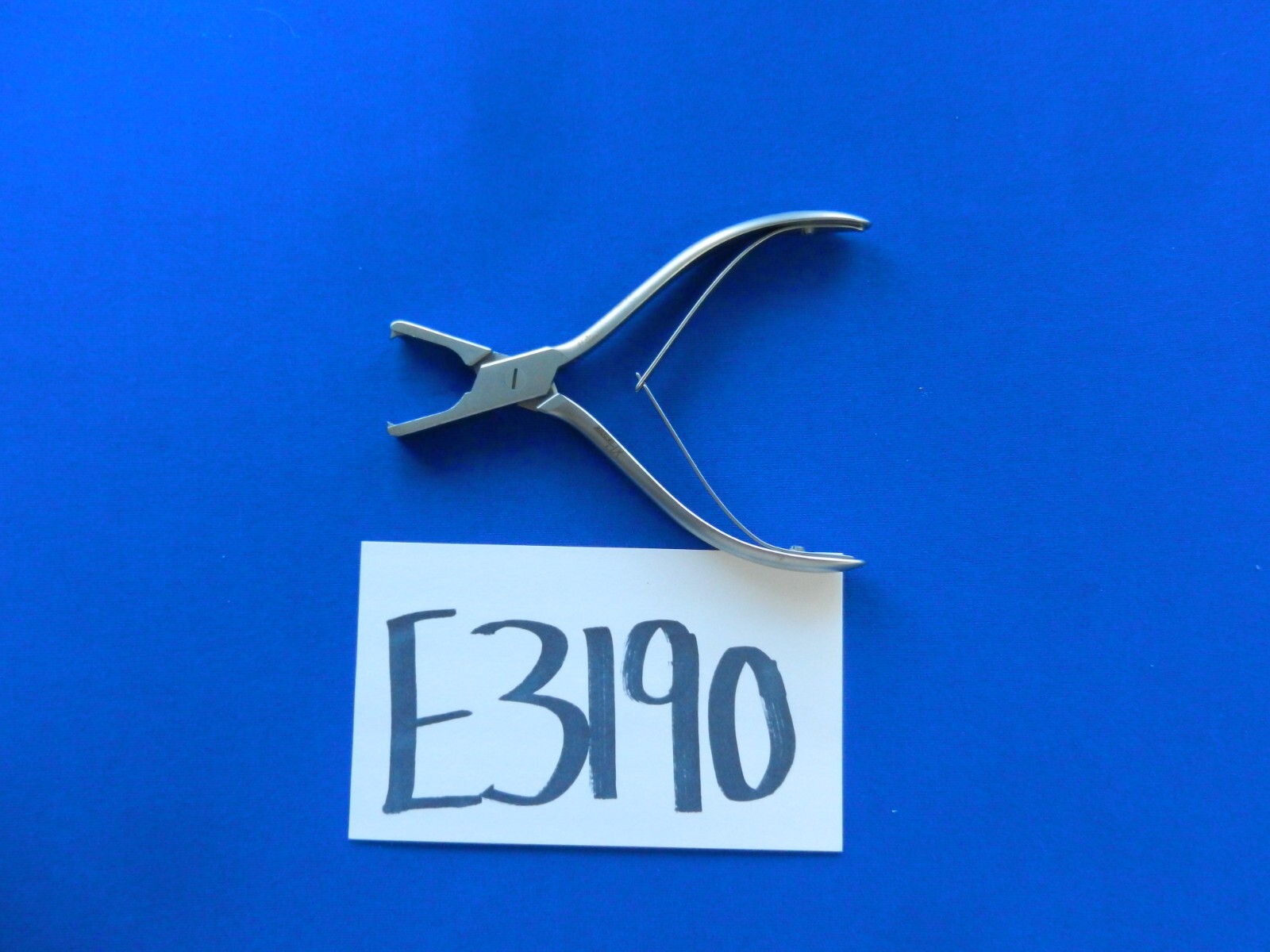 E3190 Aesculap FF104R CranioFix 2 Removal Forceps