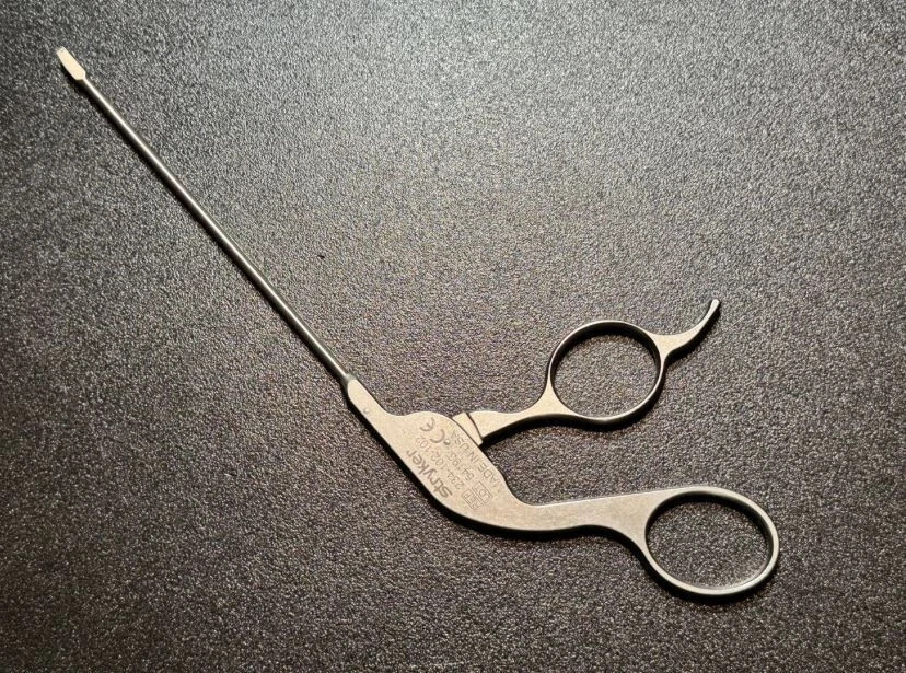 Stryker Surgical 234-102-102 Big Dog Suture Cutter