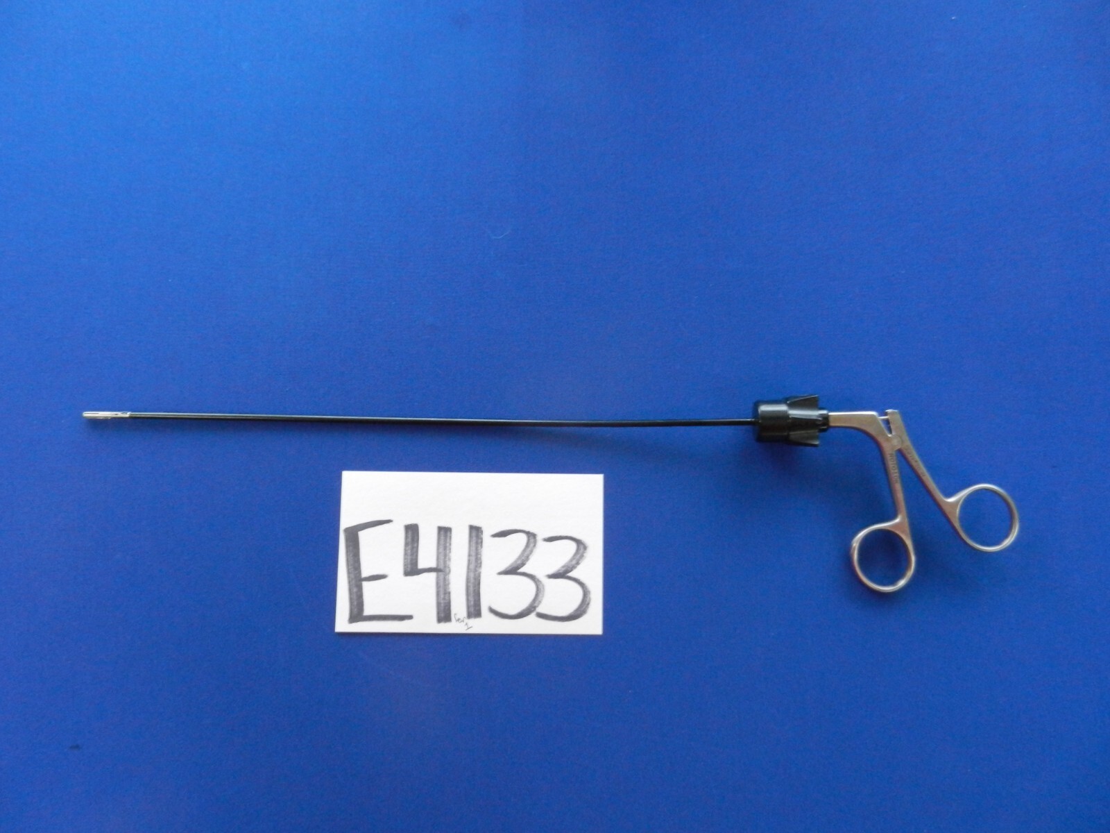 E4133 Jarit 632-164 Hunter Insulated Fenestrated Grasper 3.4mm x 320mm