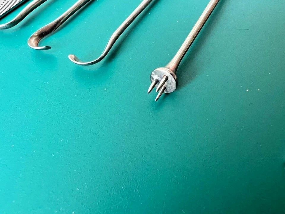 Aesculap Neurosurgery Pituitary Instruments LOT of 5, Bayonet-Shaped