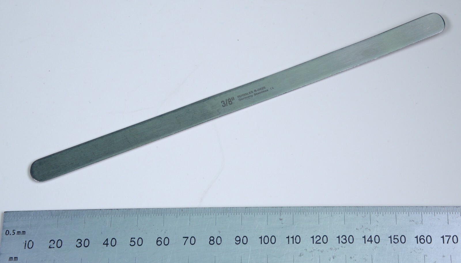 Integra Ruggles Redmond #R0925 Davis Spatula 7″ Malleable ⅜” Wide Surgical