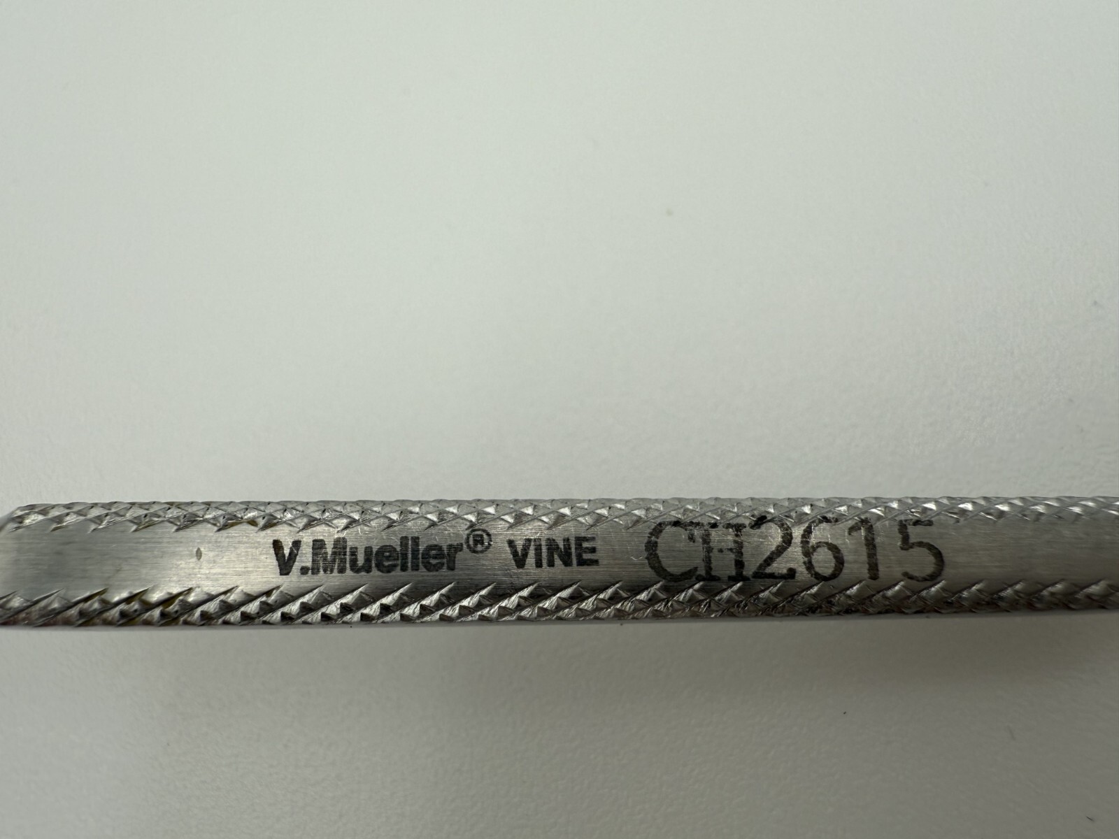 V. Mueller CH2615 Olivekrona Double Ended Dissector 7 1/2″ Length