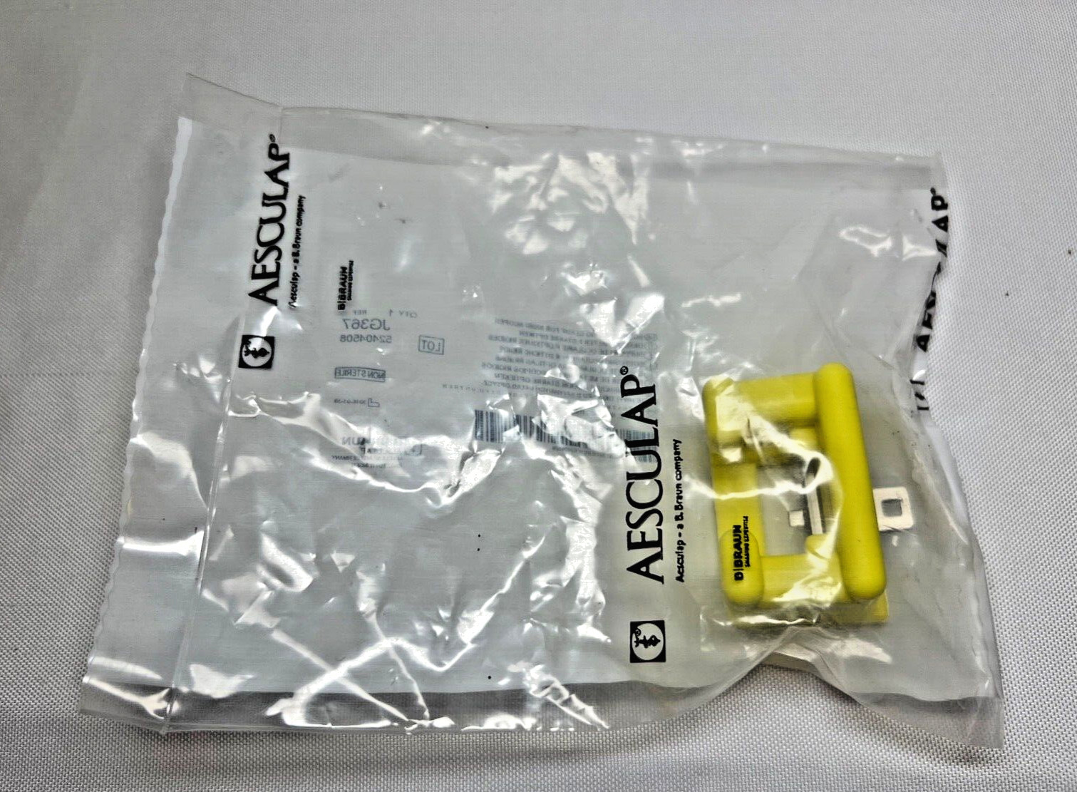 Aesculap JG367 Scope Holding Clamp For Rigid Scopes X-Long Mini Container Size
