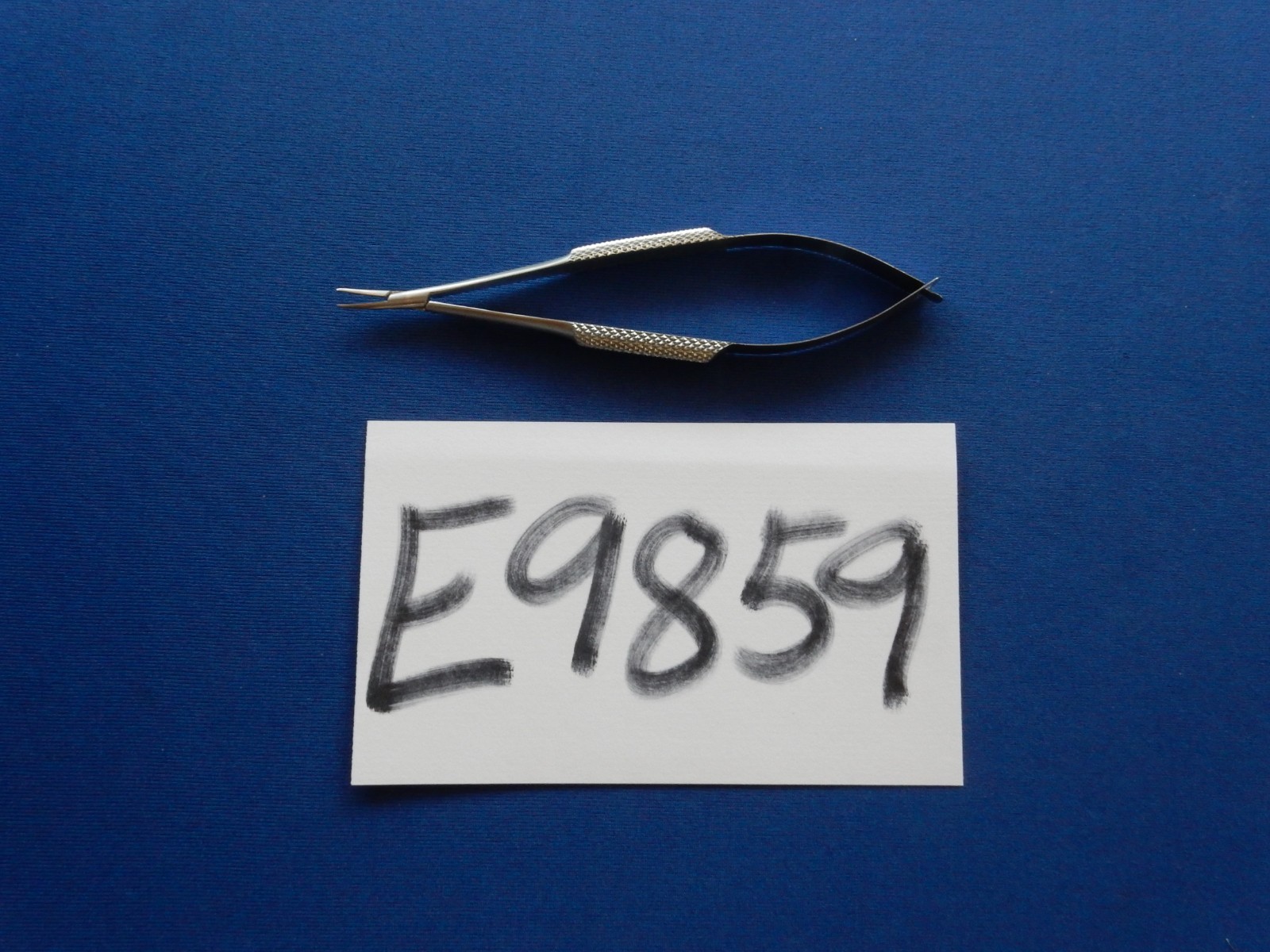 V. Mueller OP7417 Barraquer Needle Holder, Curved, 5- 1/4″