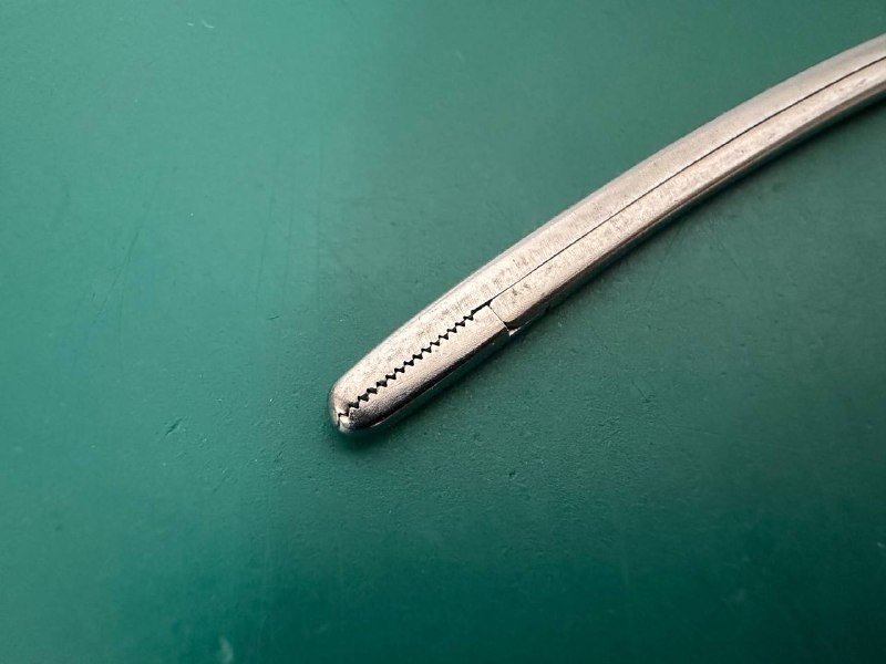 Codman 30-2540 Carroll Pulling Forceps, 4 3/5″