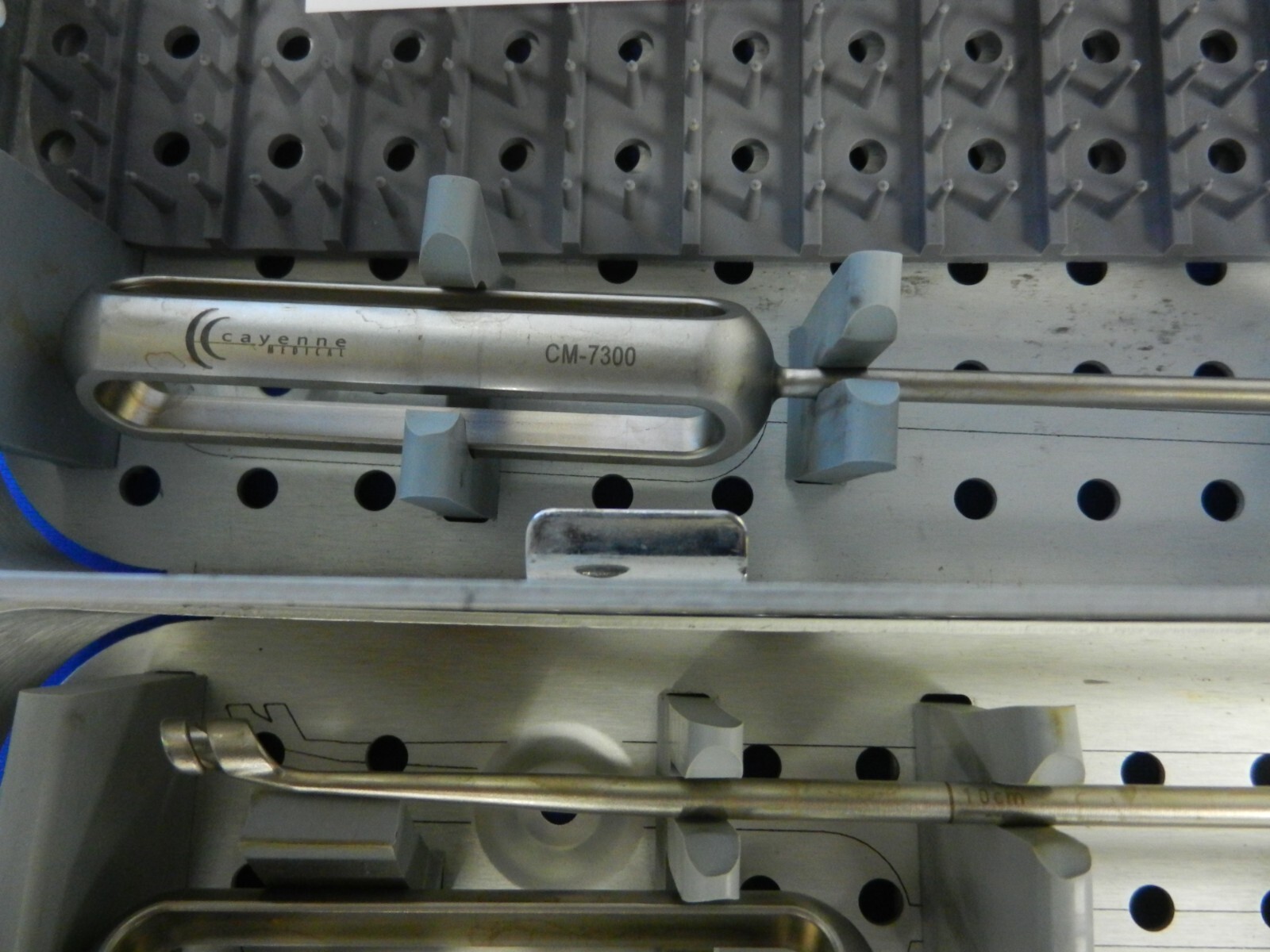 F35 Cayenne Medical Aperfix System ACL Instrument Set