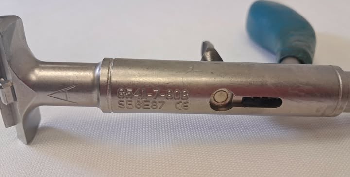 Stryker 6541-7-804 Triathlon Knee System MIS 4:1 Impactor/Extractor