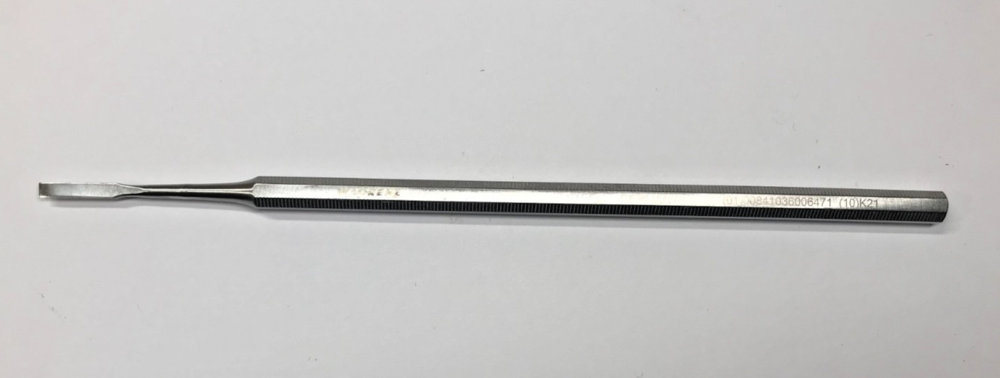 W. Lorenz 01-0121 Alveolar Obwegeser Osteotome 2.5mm, 6″