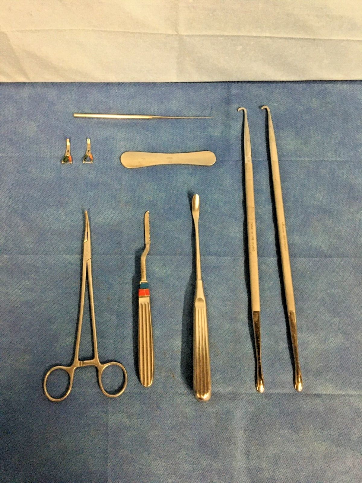 V. Mueller Lot of 9 Surgical Instruments