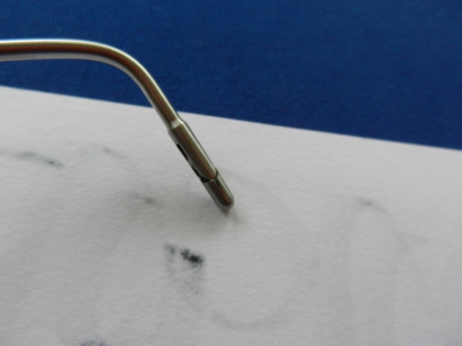 E6560 Xomed 3711127 Skinner 3.0mm Cups 70 Degree Down Angled Forceps 13cm Long