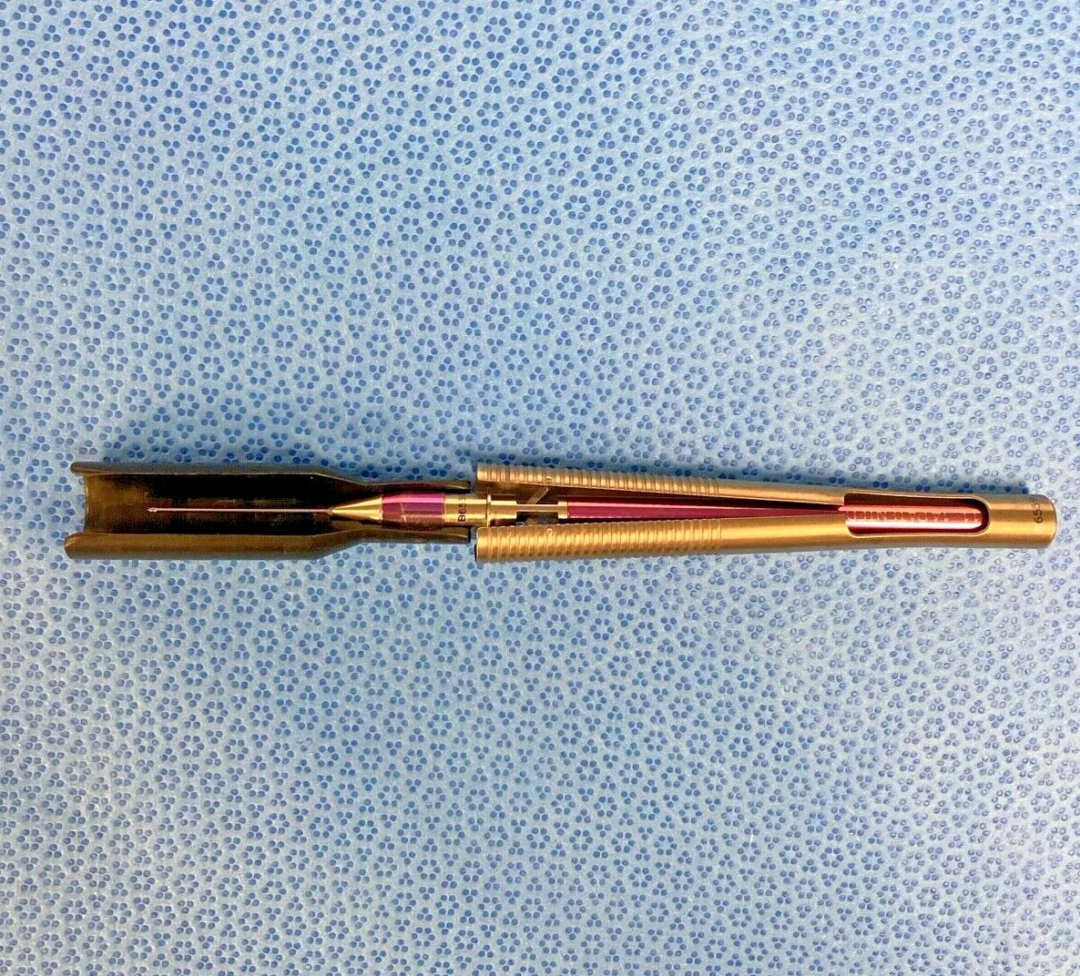 Synergetics Small Handle w/ Heavy Membrane End Gripping Forceps Ophthamology