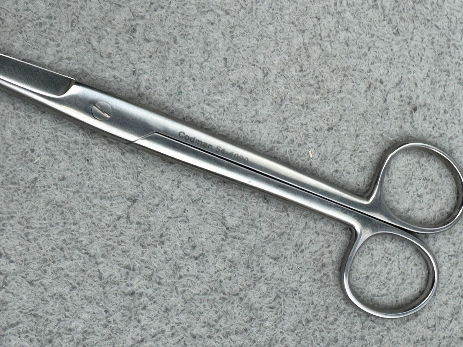 Codman Surgical Mayo Straight Beveled Blade Scissors 17.1cm Length 54-4090