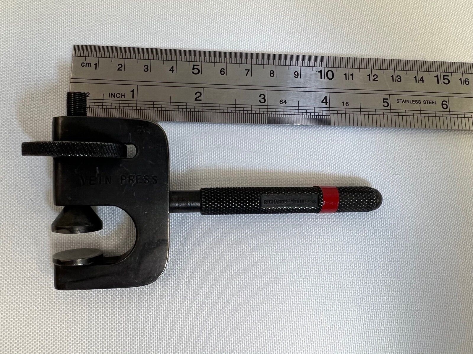 Richards Anodized Vein Press