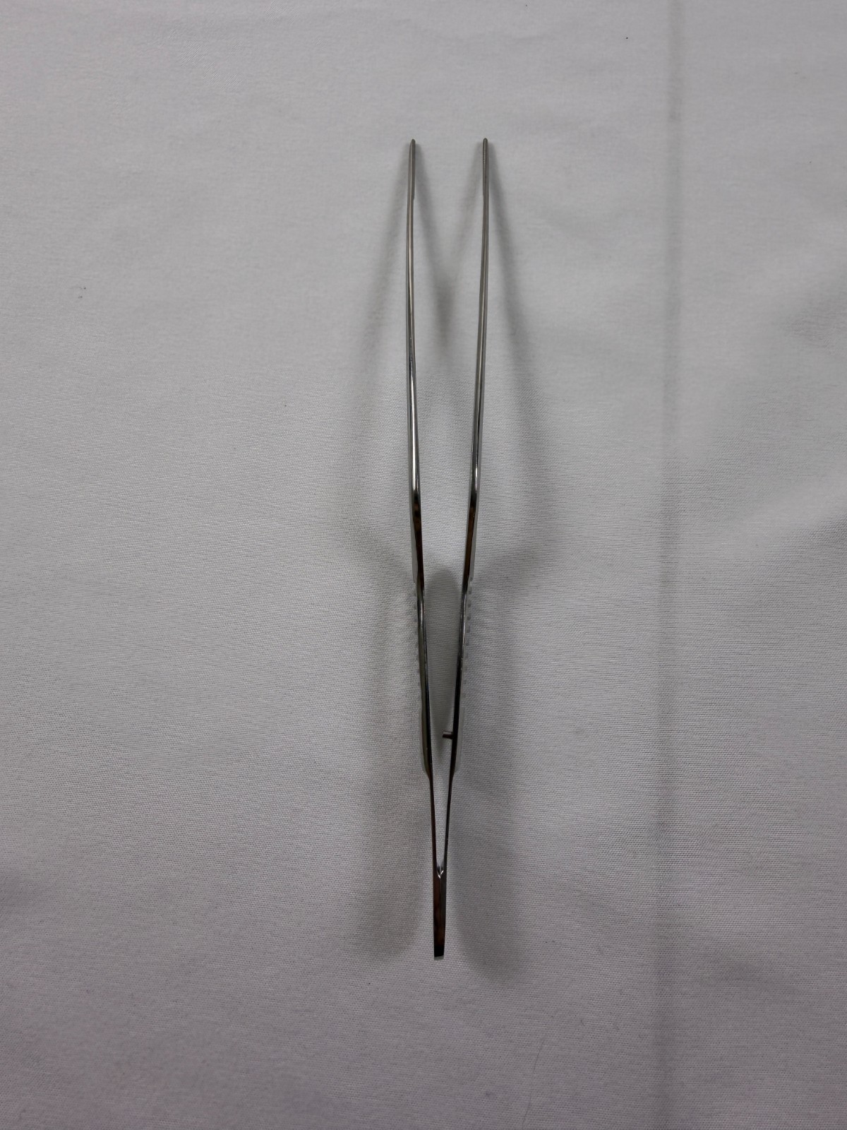 Storz N2856 Lucae Nasal Dressing Forceps 2mm X 17mm Tips
