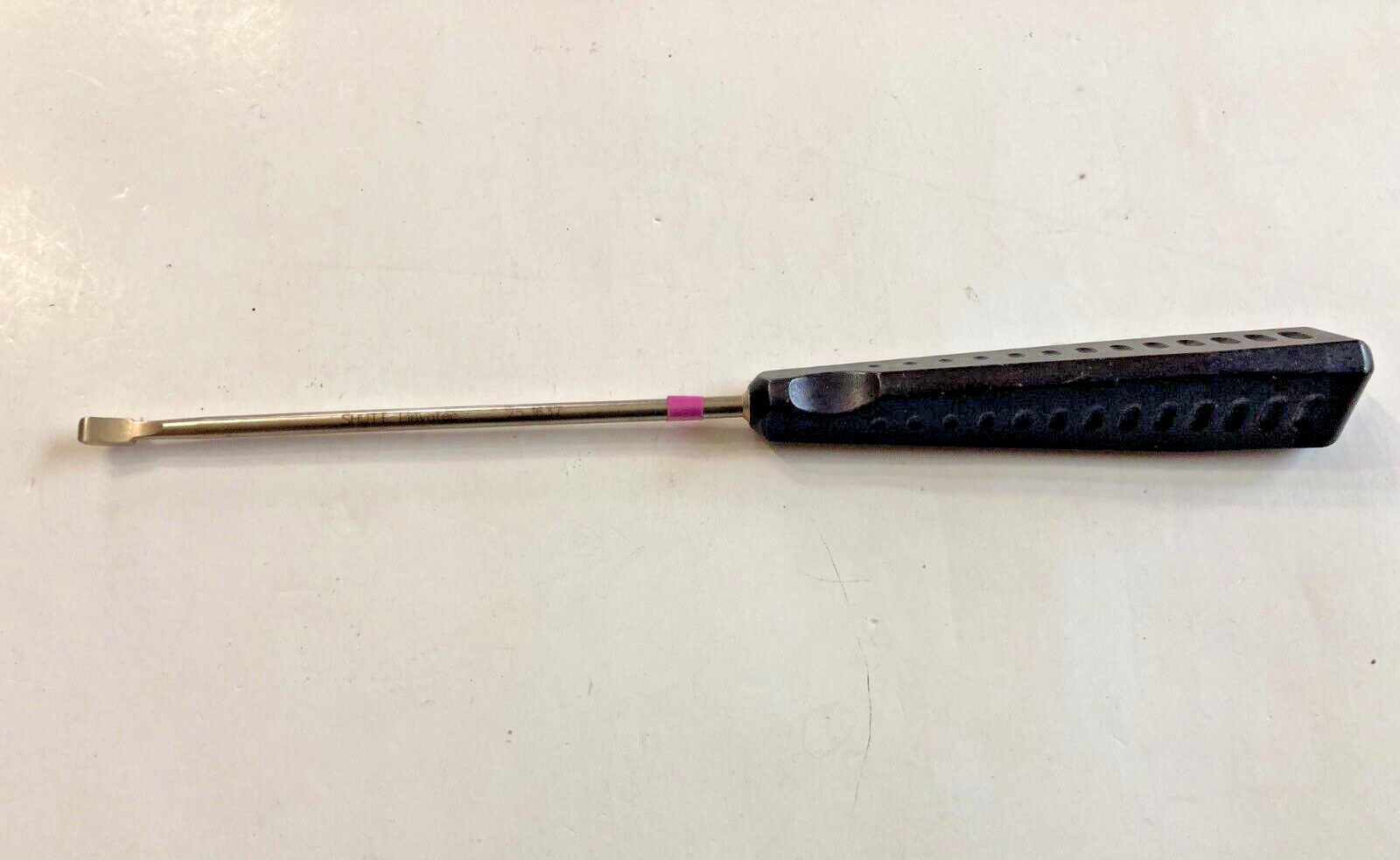Shutt-Linvatec Curette Orthopedic Instrument 25-1637