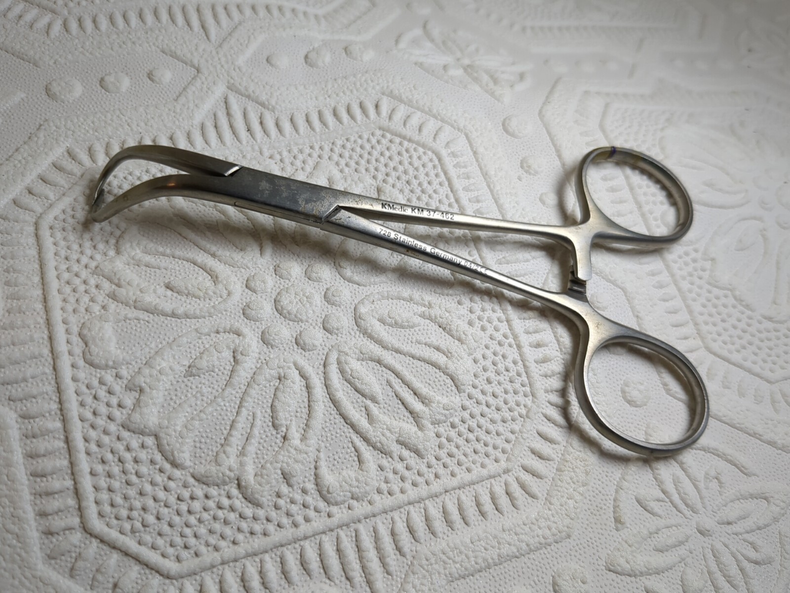 KMedic KM37-462 BACKHAUS TOWEL FORCEPS 5-1/4″