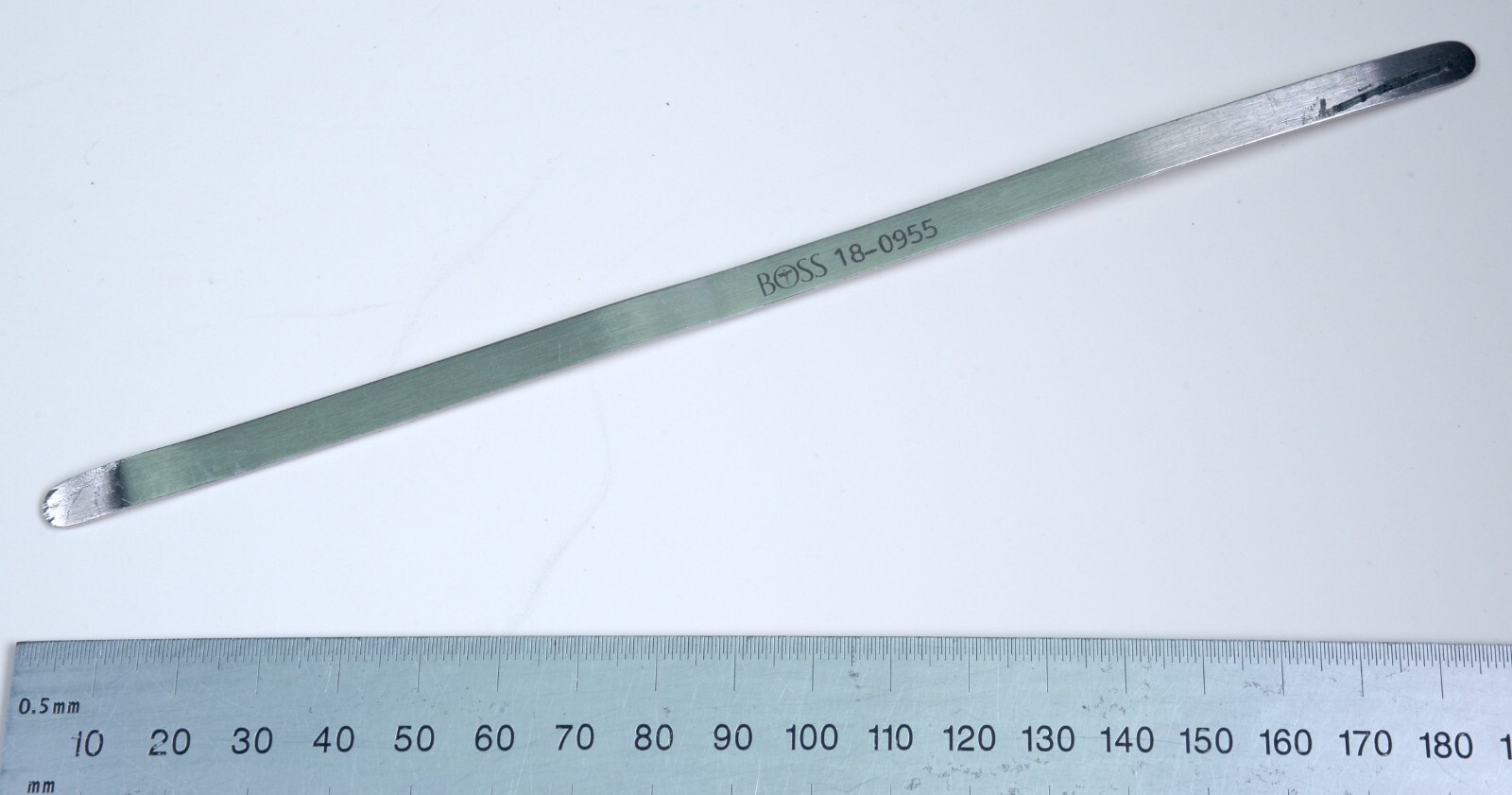 Boss Instruments #18-0955 Ribbon Retractor 8″ Stainless Steel ¼” Wide Surgical
