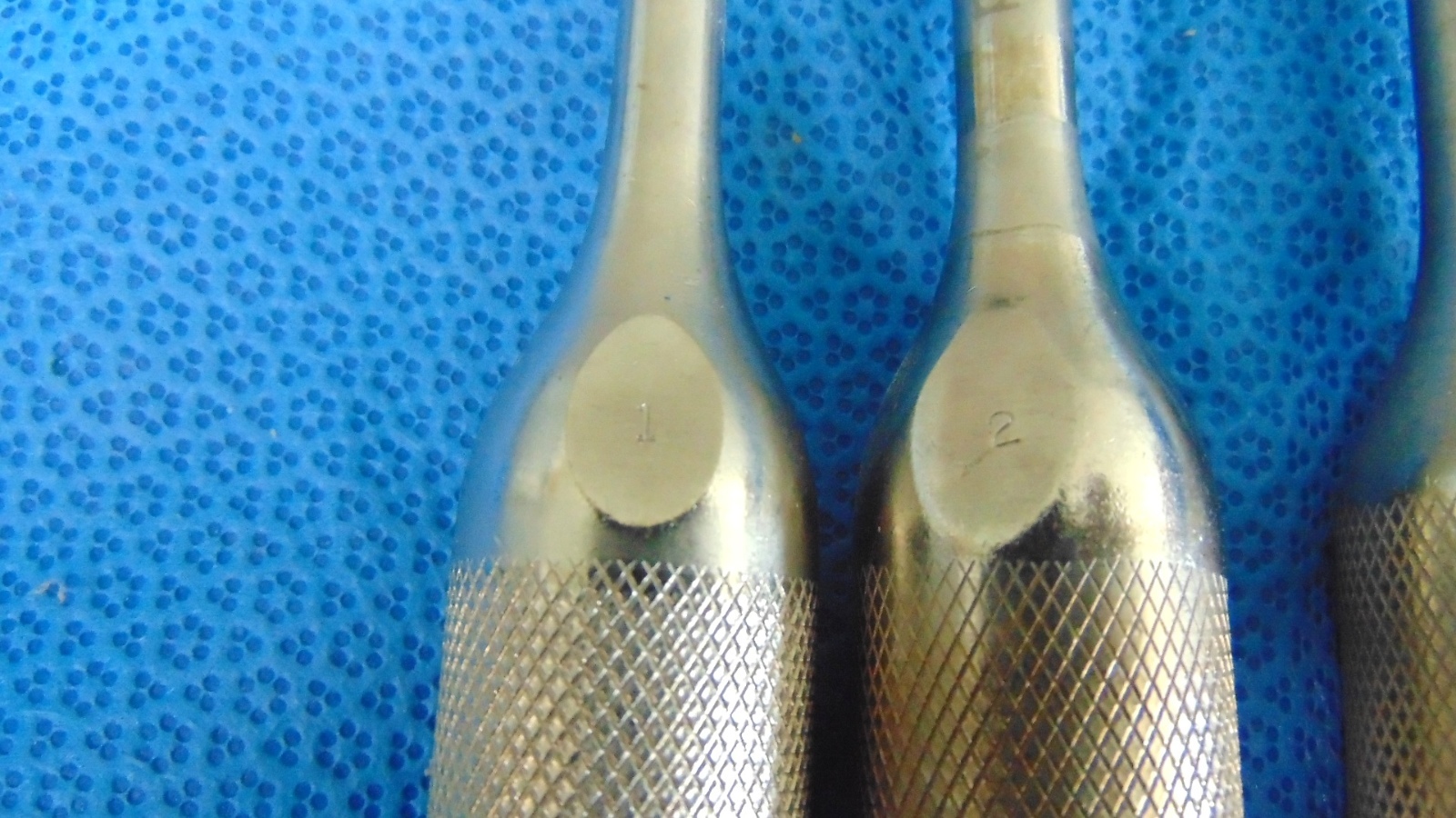 Lot Of 7 AcroMed & Codman Orthopedic Curettes Sizes 00, (2)1, 2, 3, 4 S2229z