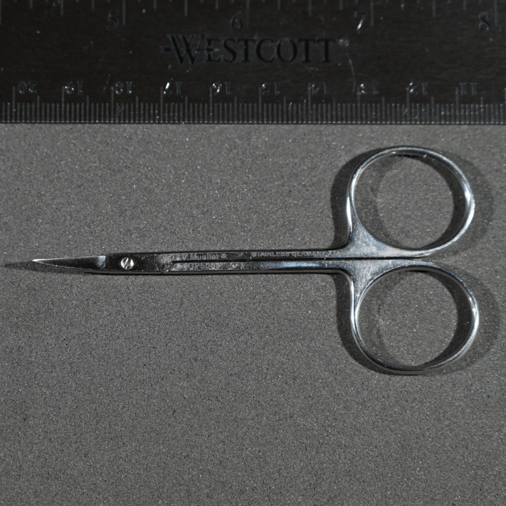 V. Mueller OP5005 Iris Scissors Curved Sharp/Sharp 3 1/2 in