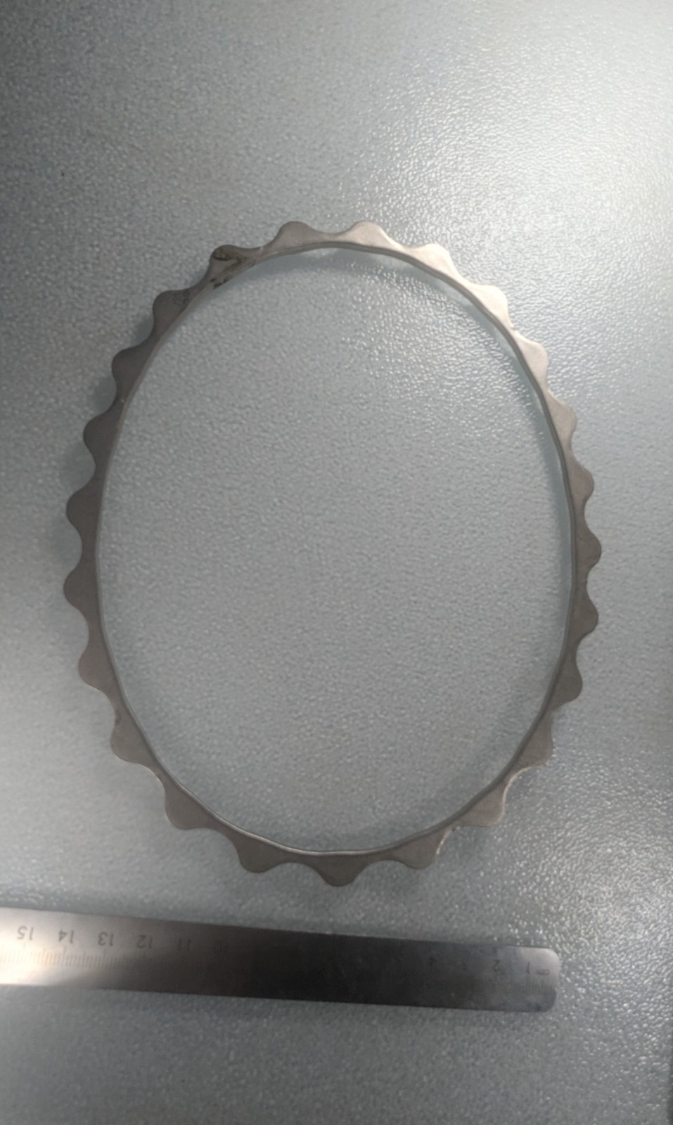 Turner Warwick Retractor Ring approx 20cm Longer side