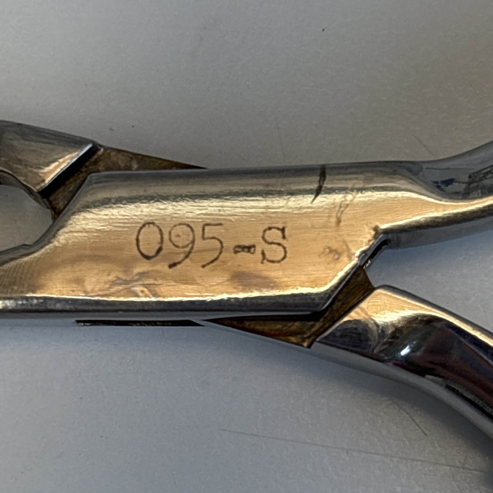 Orthopli Corp Dental Ortho Bracket & Adhesive Removing Pliers #095-S Phila PA