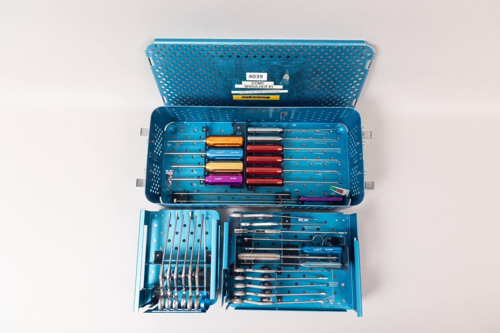 Arthrex Shoulder Arthroscopy Instrument Set AR-8402C -Available at Simon Medical