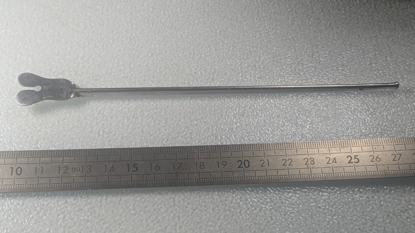  German brand medical grooved director and tongue tie approx 17cm