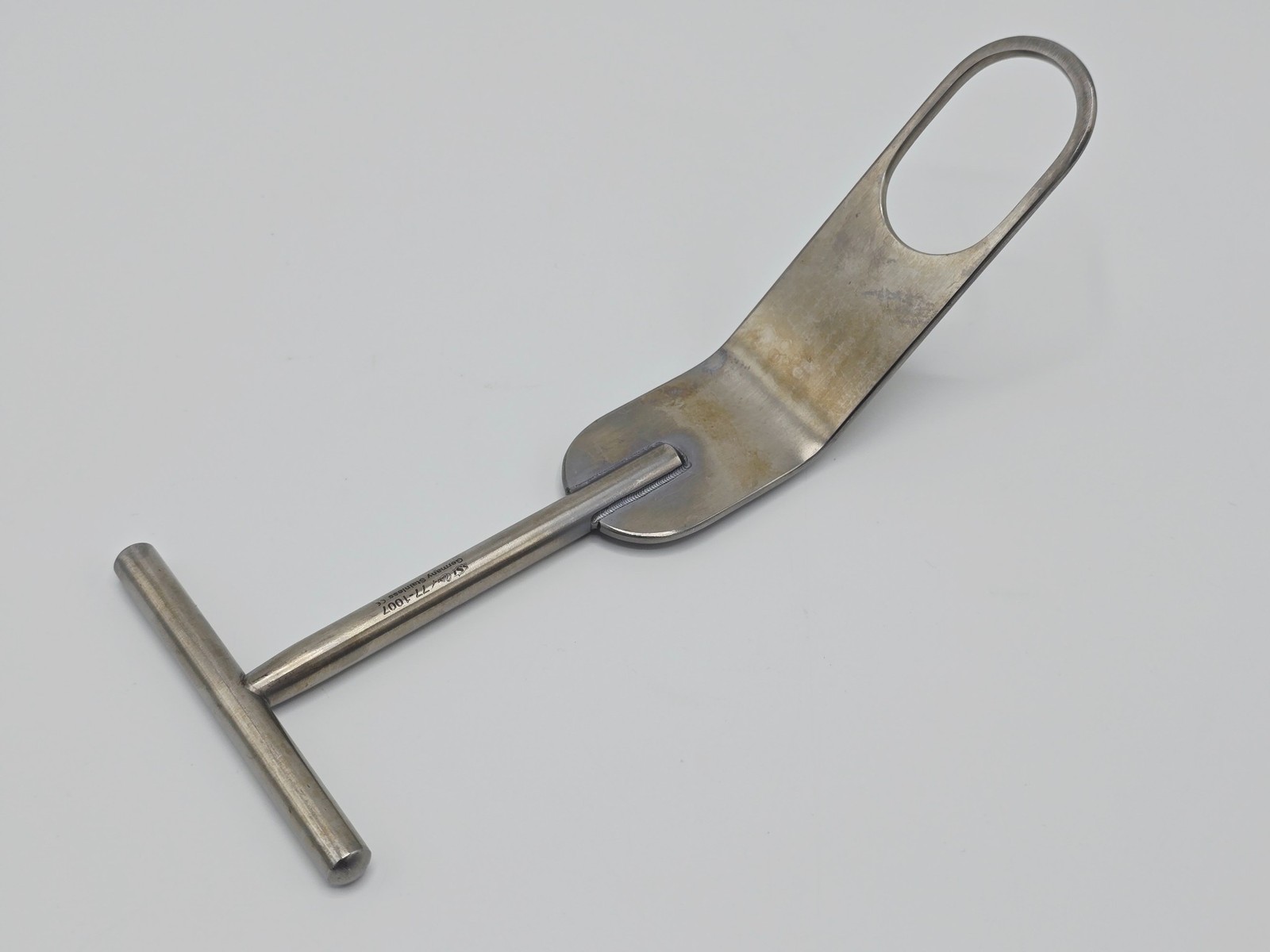 Symmetry Surgical 77-1007 Fukuda Style Shoulder Retractor Blade 32mm x 81mm