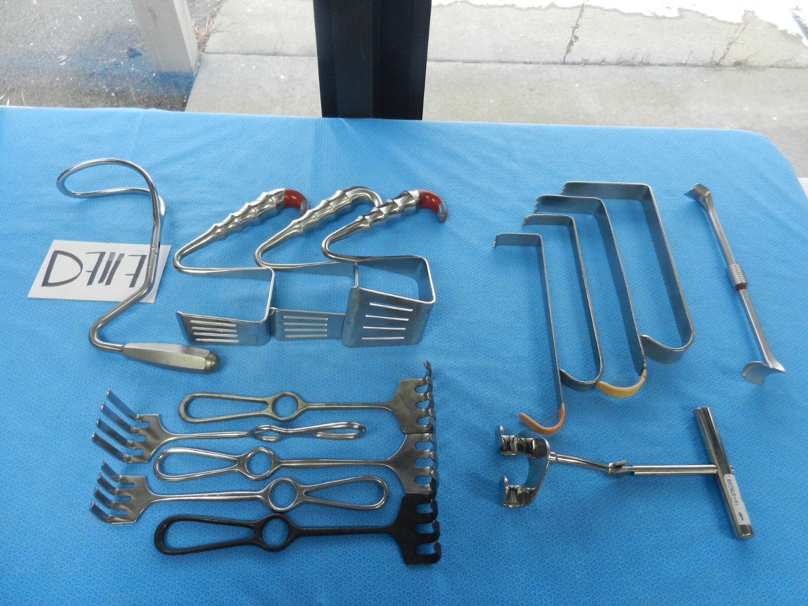 D7117 Codman Boss Richards Surgical Retractors