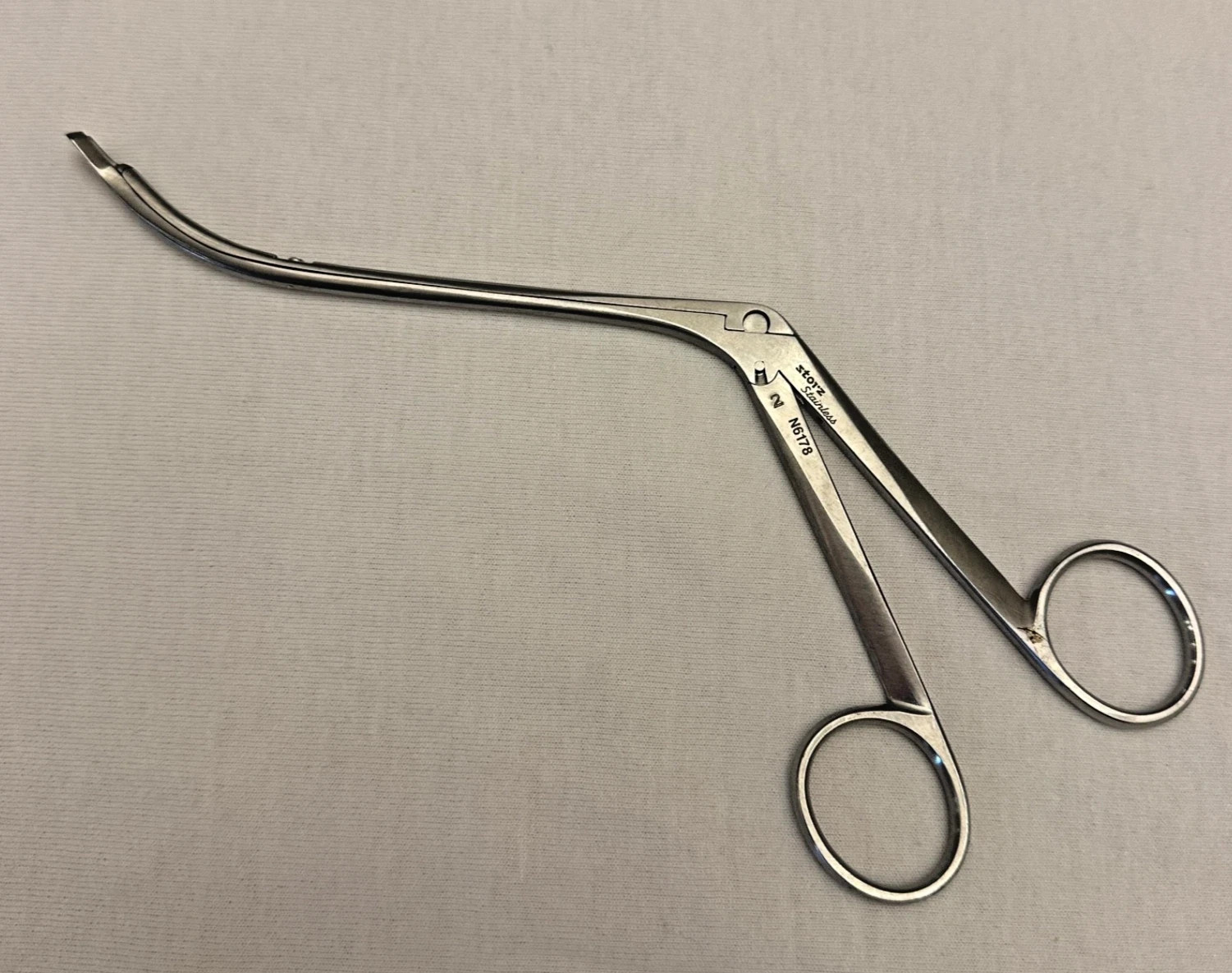 Set of 3 Symmetry 37-1072 DeBakey Bulldog Ring Clamp, 45° Angle, 1×2 Teeth