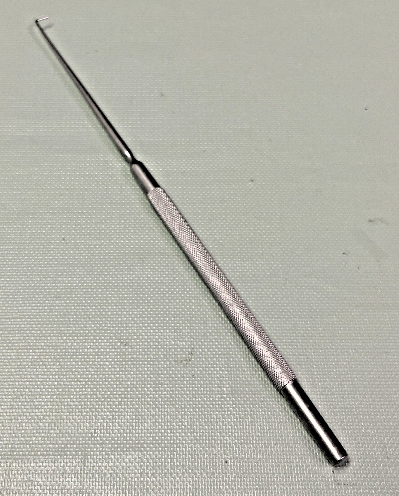 Codman 0104N Neuro Rt. Angle Hook Probe