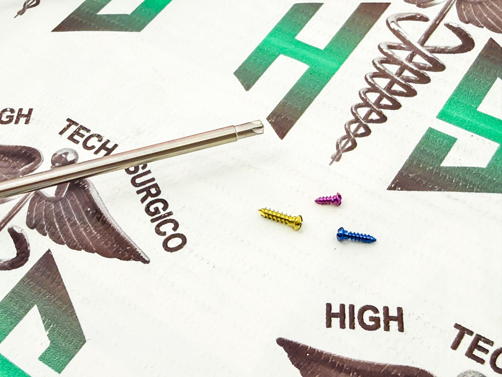 Orál Dental Máxillofáciál Surgery Kit 1.5/2.0 Mini Micro Titanium (313 pcs set)