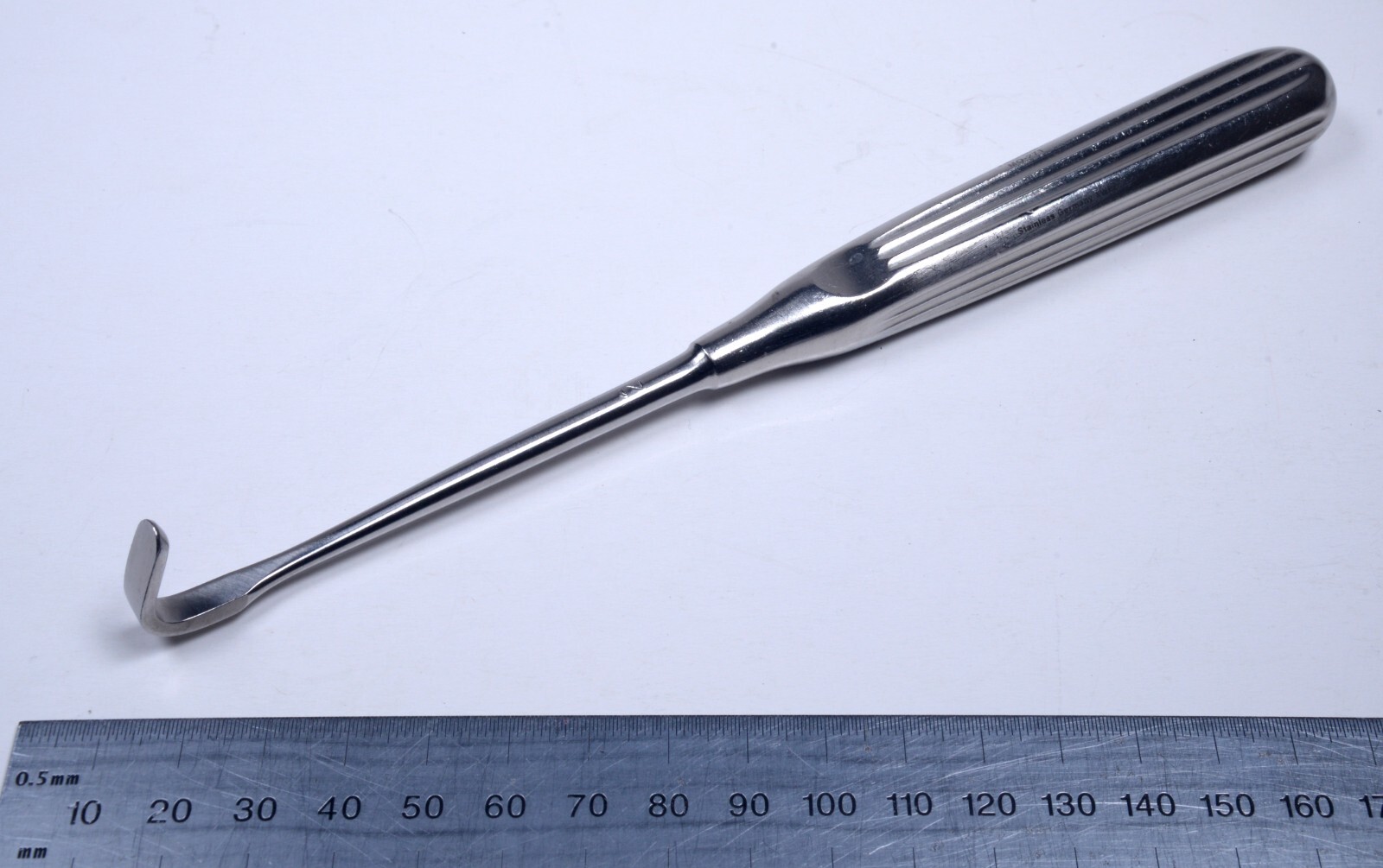V. Mueller #MO-271 Retractor 6mm Wide 8″ Stainless Steel Surgical
