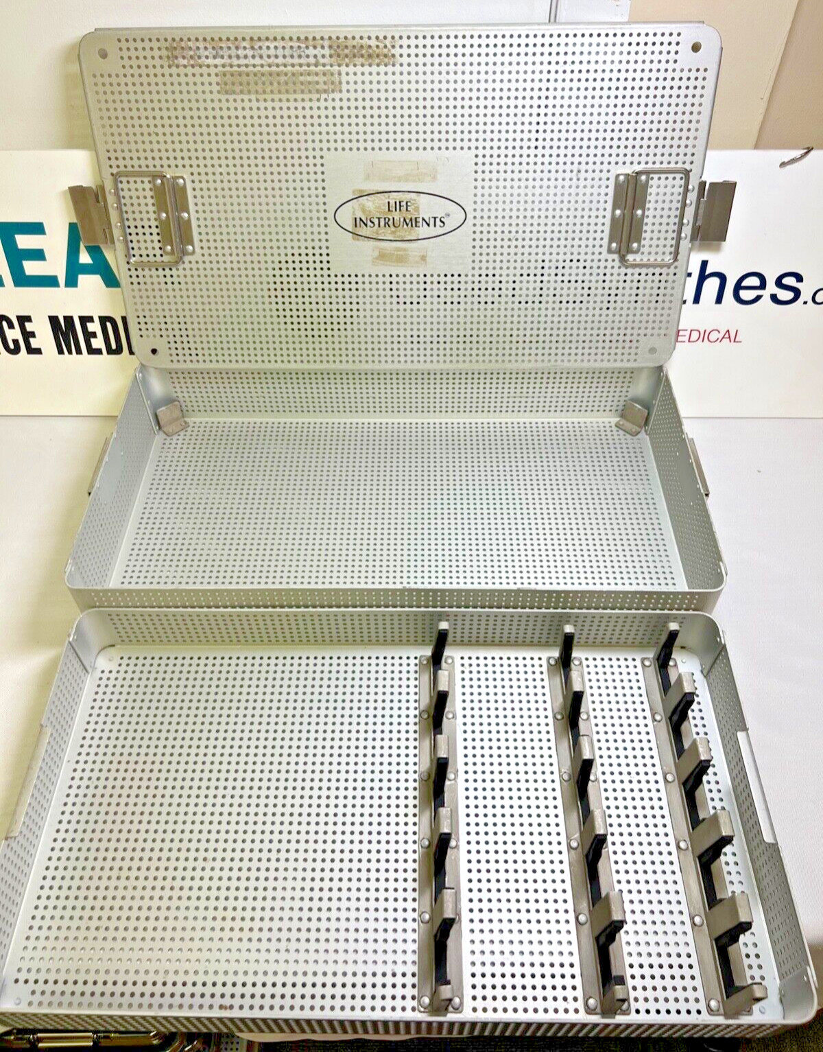 Life instruments 5 Slot Lumbar Elevator Curette Sterilization Case w/ Basket