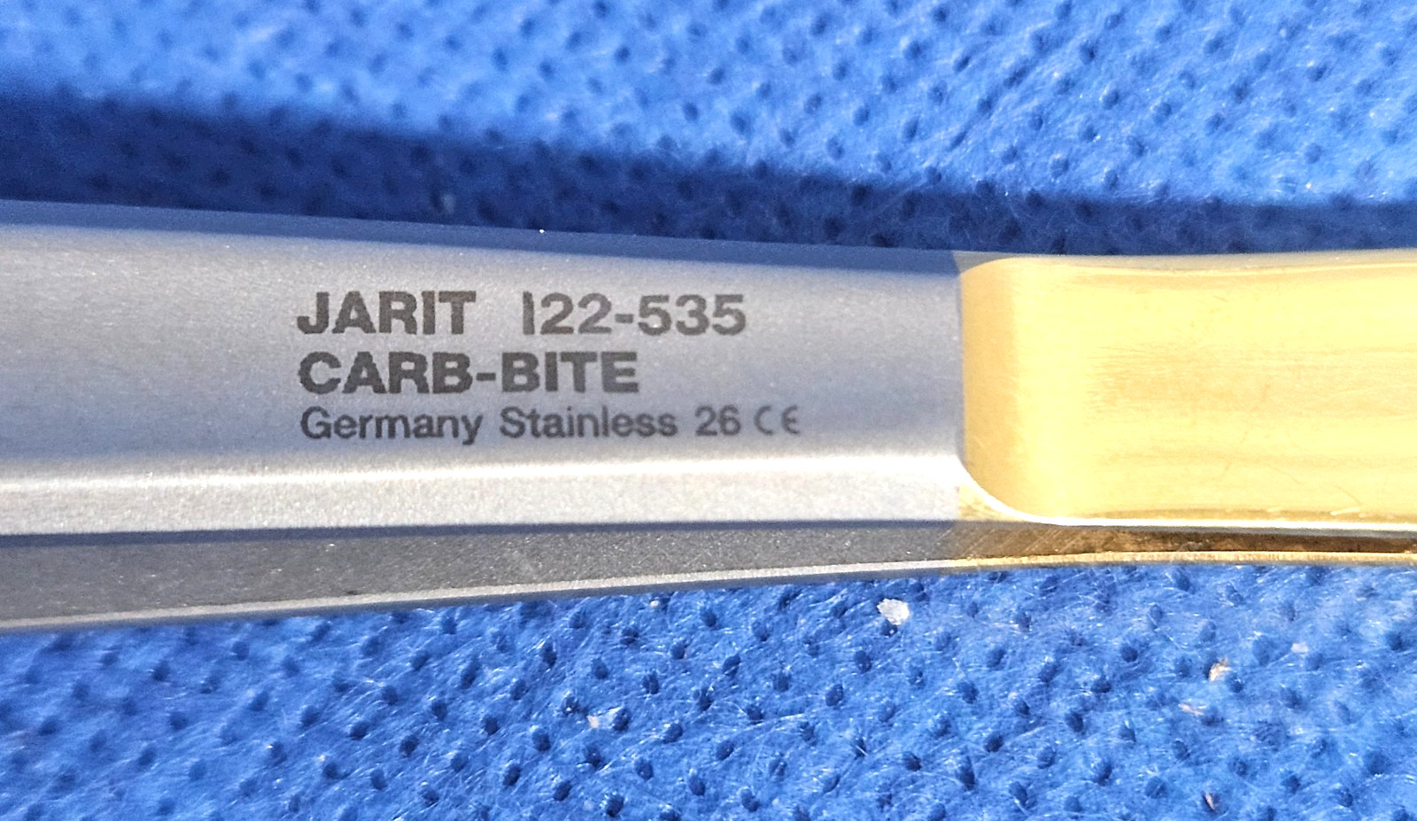 Jarit 122-535 Carb-Bite Cushing Needle And Tissue Pulling Forceps, Fine Tips.