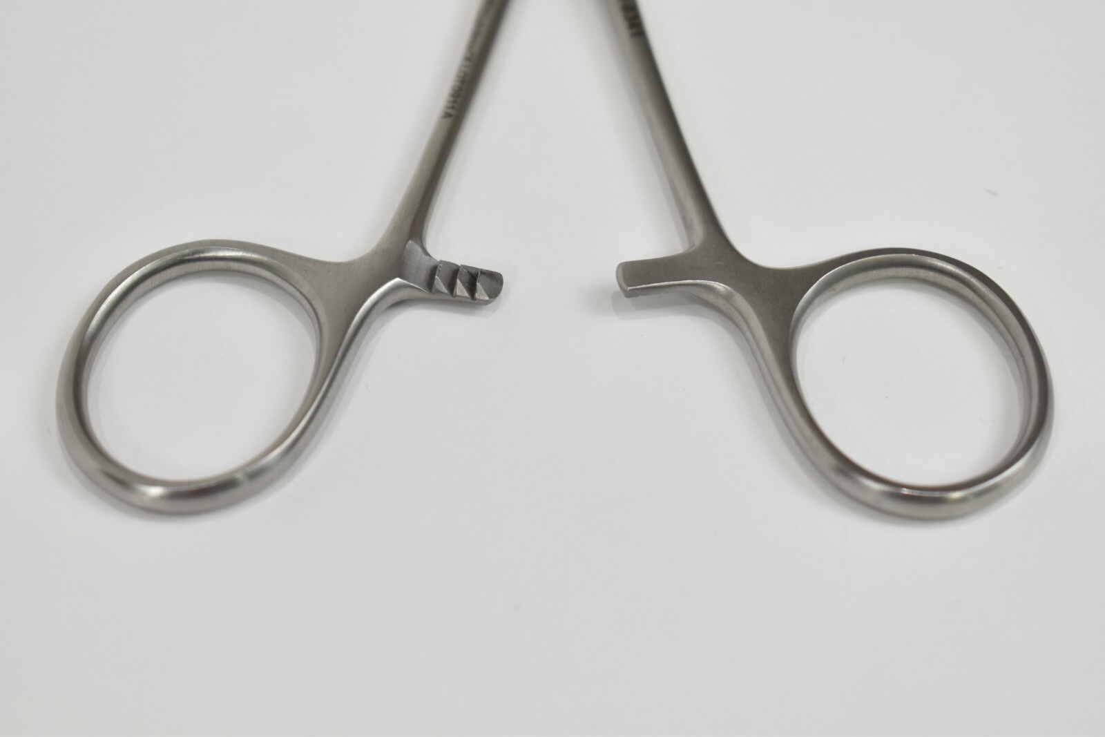 Medical Surgical Towel Clamps – Set of 3 HENRY SCHEIN Backhaus 5 1/4″ Instrument