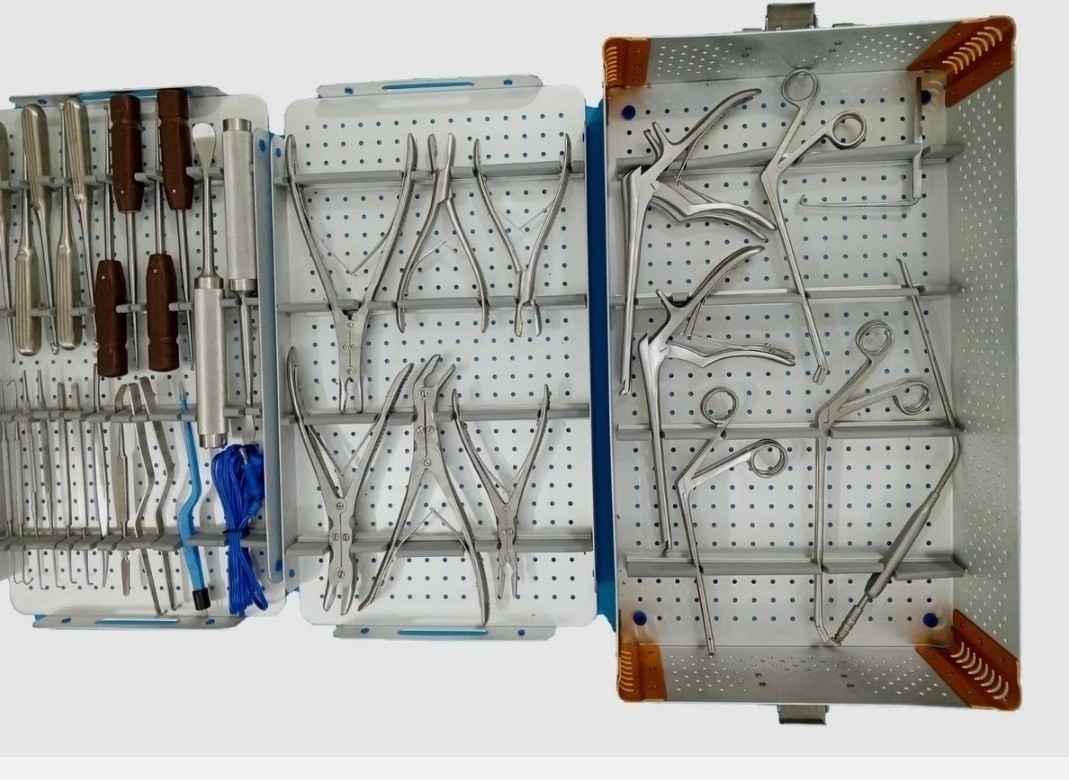 Lumbar Spine Surgery Set With Sterilize Box Orthopedic Instruments