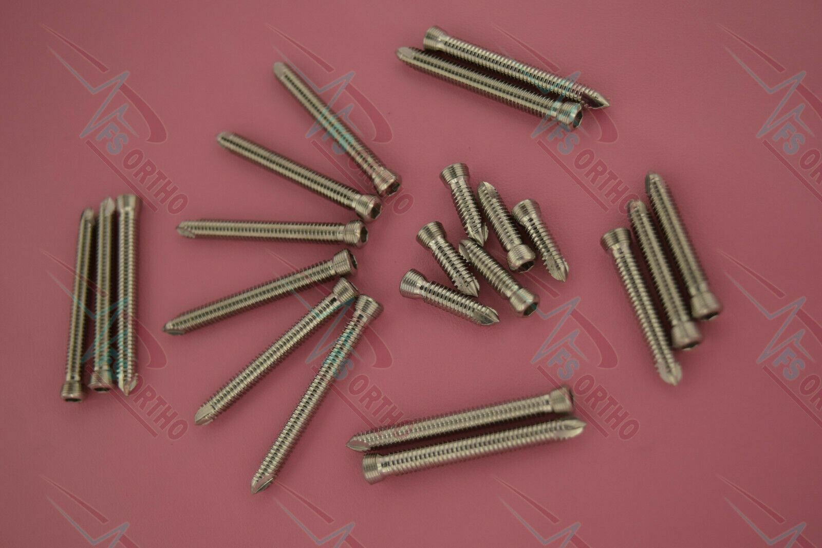 Locking screws 2.4mm Self Tapping different Lengths LCP screw 140 Pcs Orthopedic