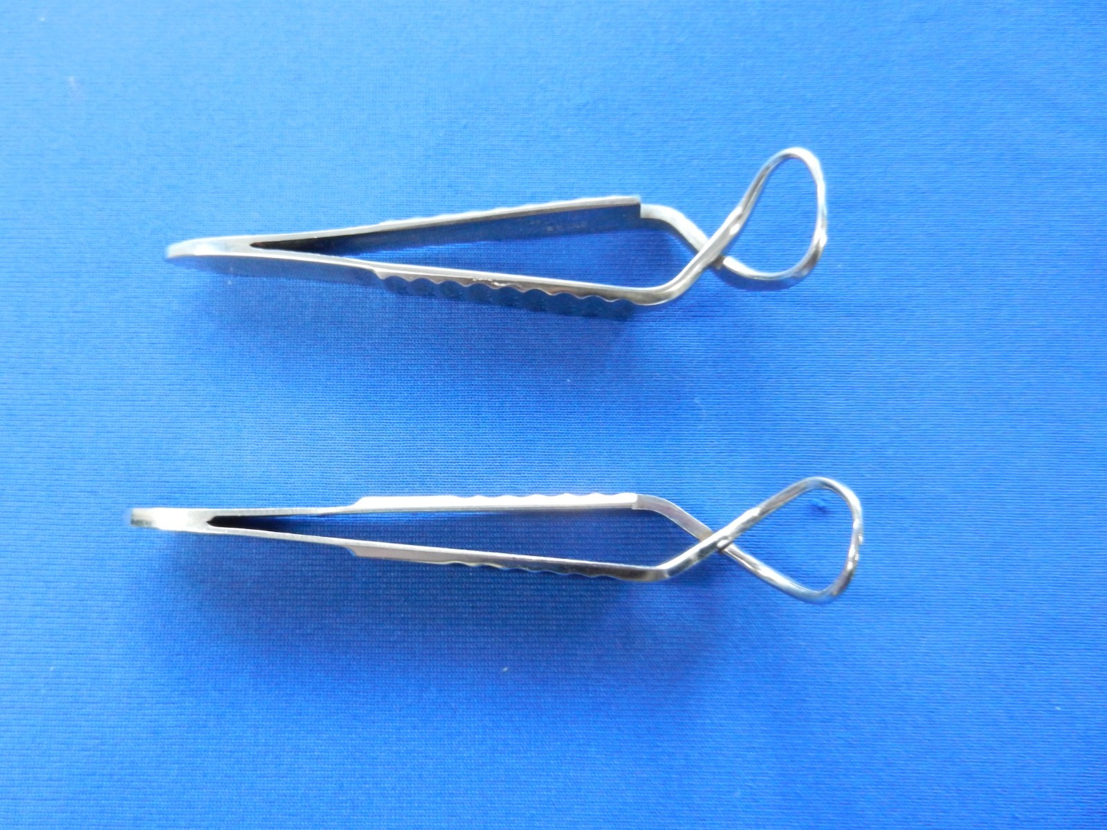 E7284 Lawton Sklar Miltex Lot of 5 Jones Towel Forceps