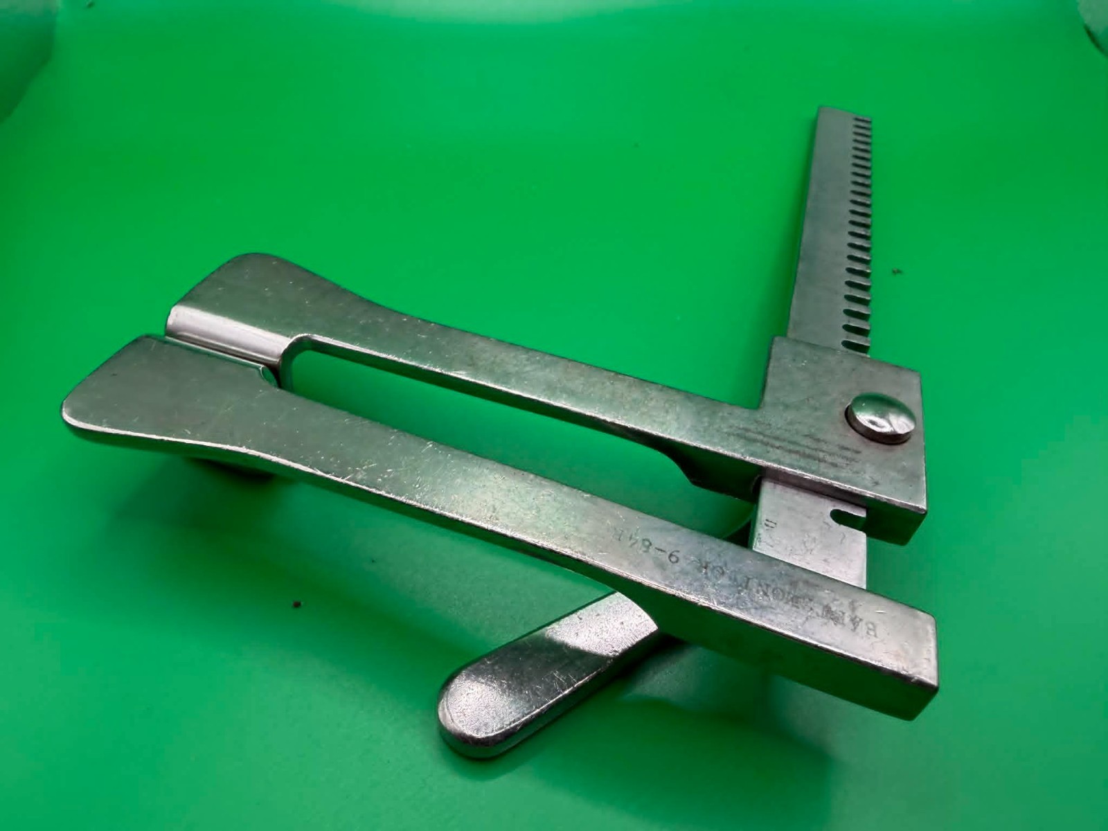 Sternal Retractor