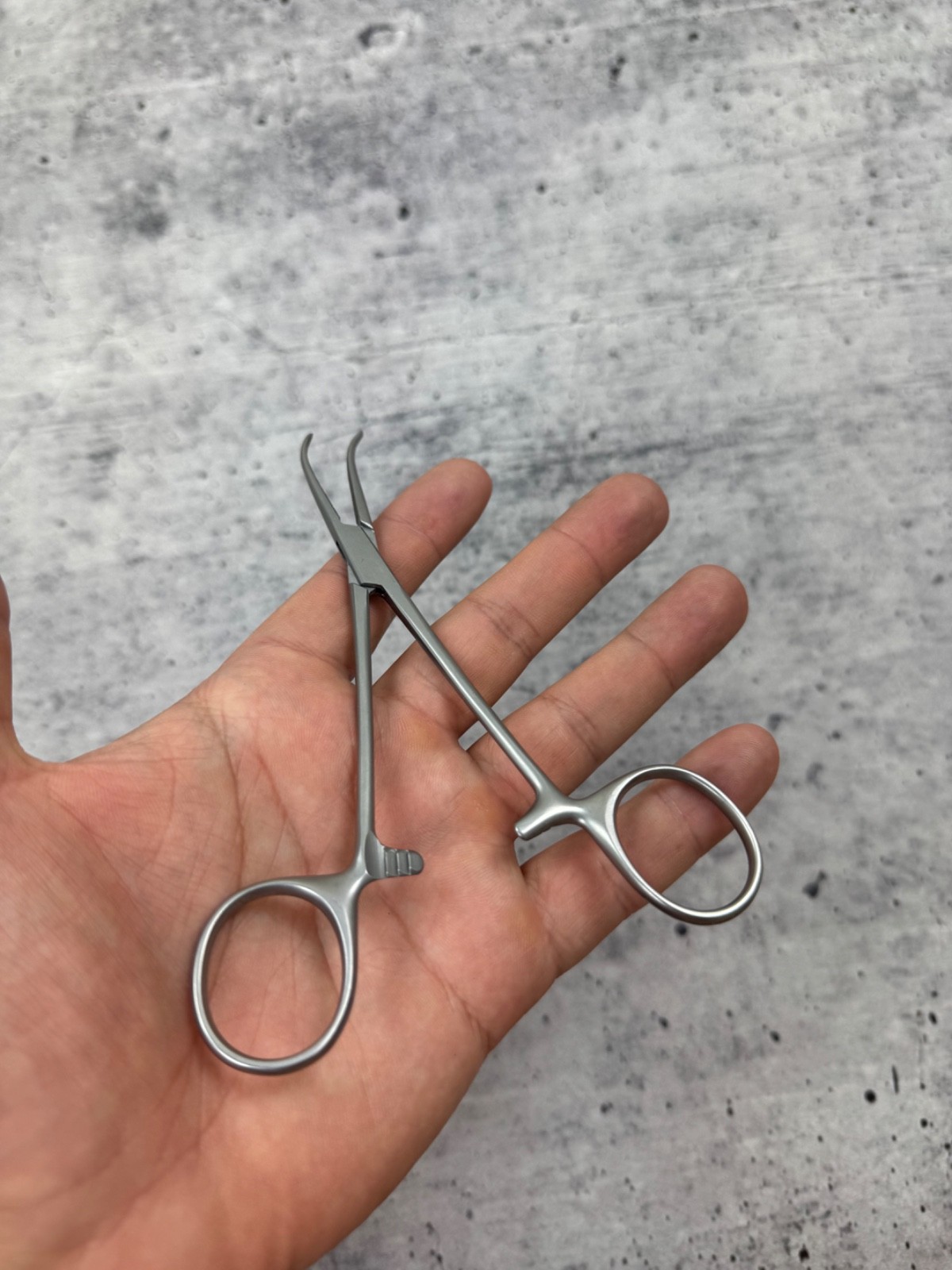 Aesculap BH139 BH 139 Dandy Curved Delicate Forceps 140mm Length