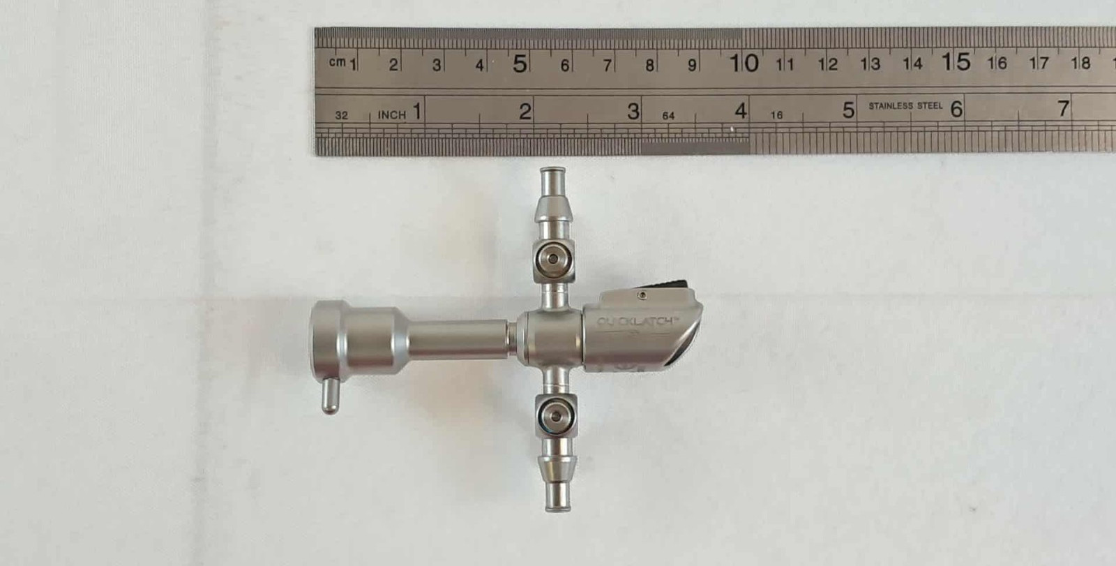 Conmed Linvatec UQL6112, Double Stopcock Quicklatch Bridge
