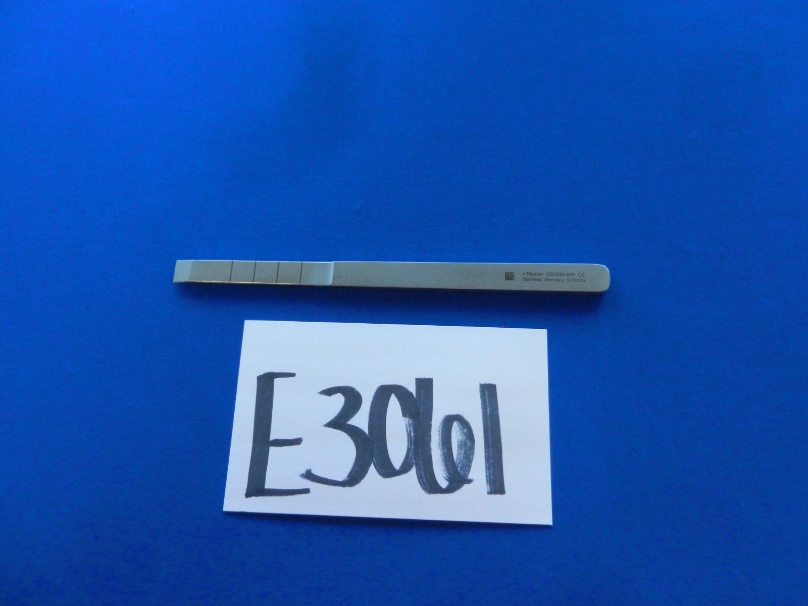 E3061 V. Mueller Straight 10mm Wide Small Osteotome 7.25″ Length OS1059-005