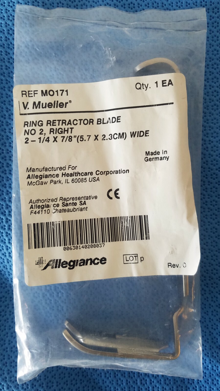 V. Mueller MO171 Ring Retractor Blade #2, Right, 2-1/4″ x 7/8″