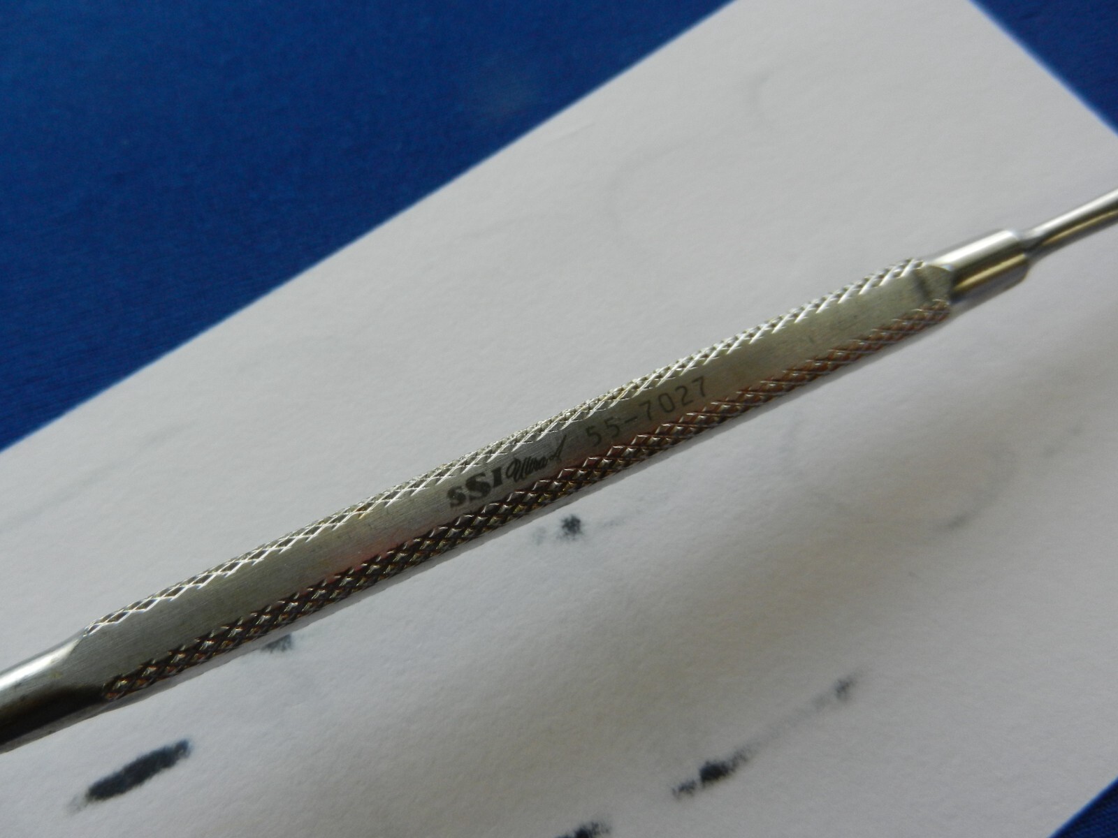 E5588 SSI Ultra 55-7027 Freer Double Ended Elevator 4.5mm Wide x 7.5″ Length