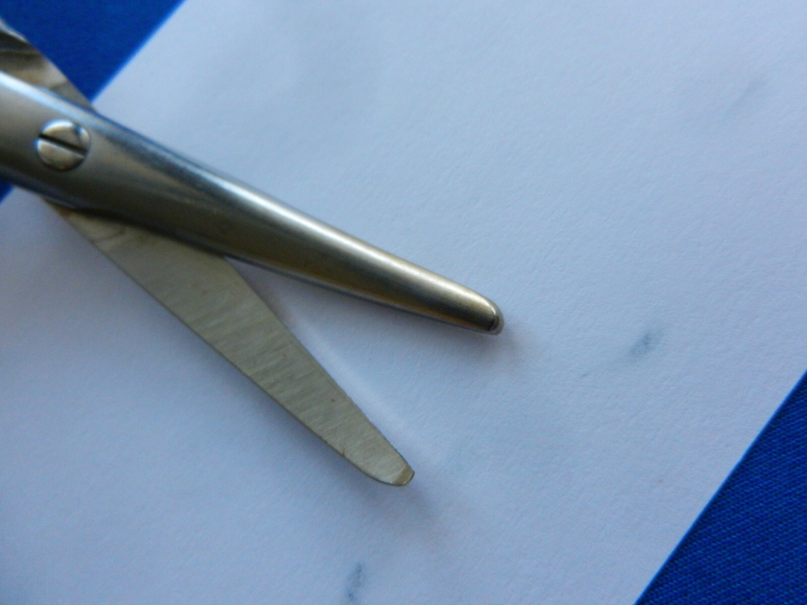 E595 Aesculap Mayo Durogrip Blunt Tip Straight Scissors 5.5″ Long BC240R