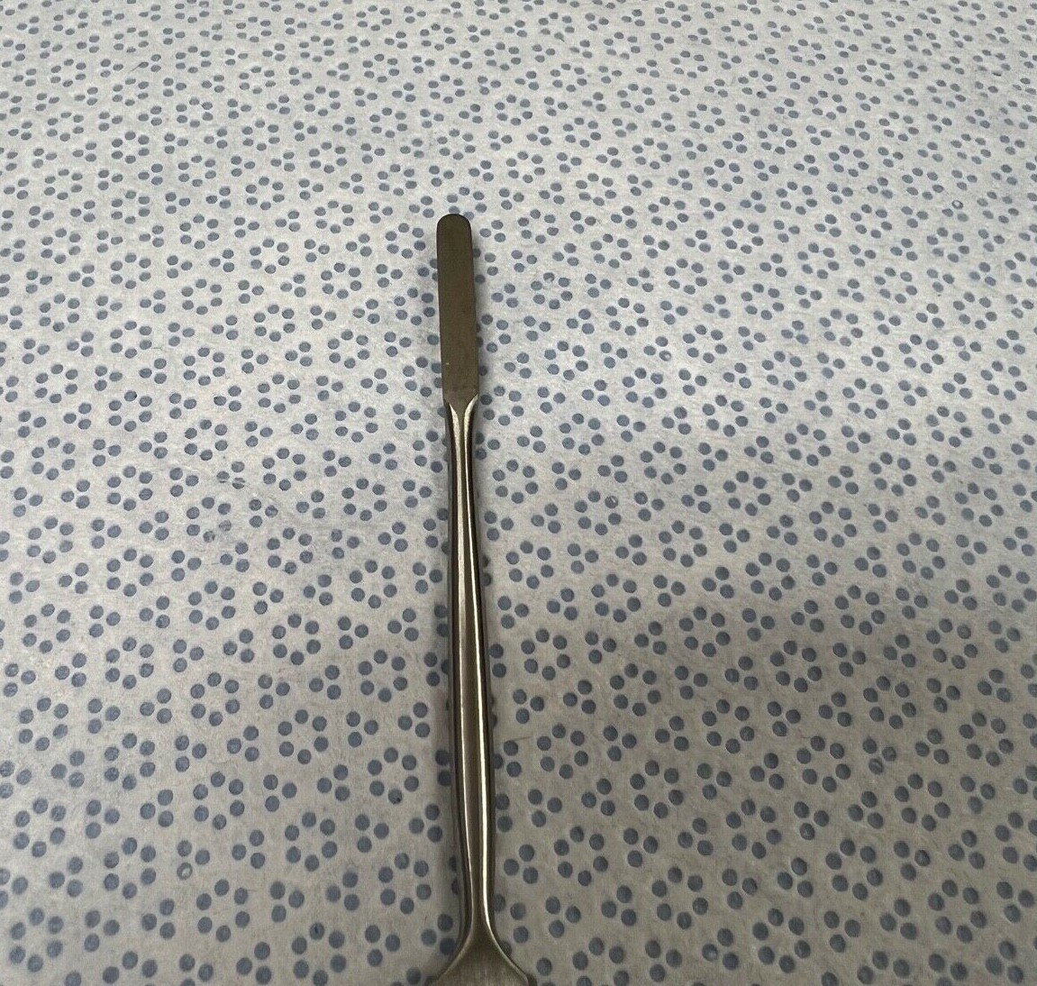 V. Mueller AU11120 Surgical 7 1/8″ Lempert Narrow Elevator, 3.2mm Wide Blade